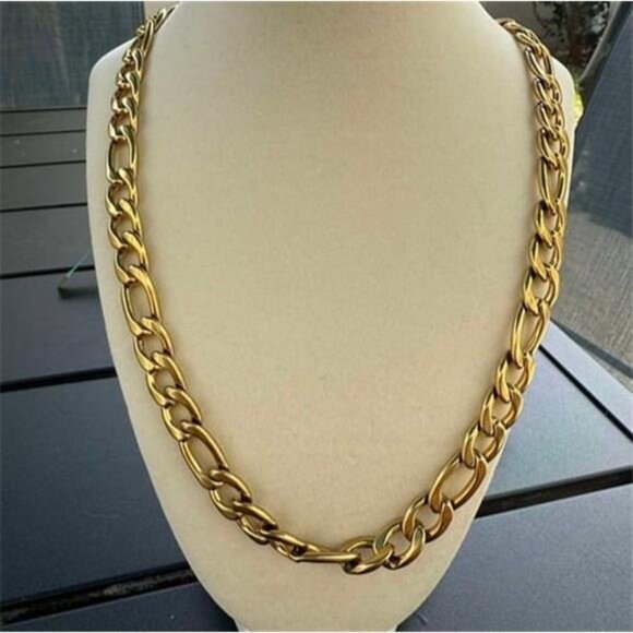18K Real Gold Plated 24 inches 10mm Figaro Link Chain Heavy Necklace Jewelry - Picture 2 of 5